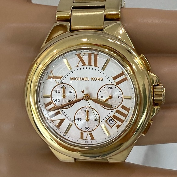 Fabulous Michael Kors Oversized Camille Goldtone Woman’s Watch - Picture 1 of 14